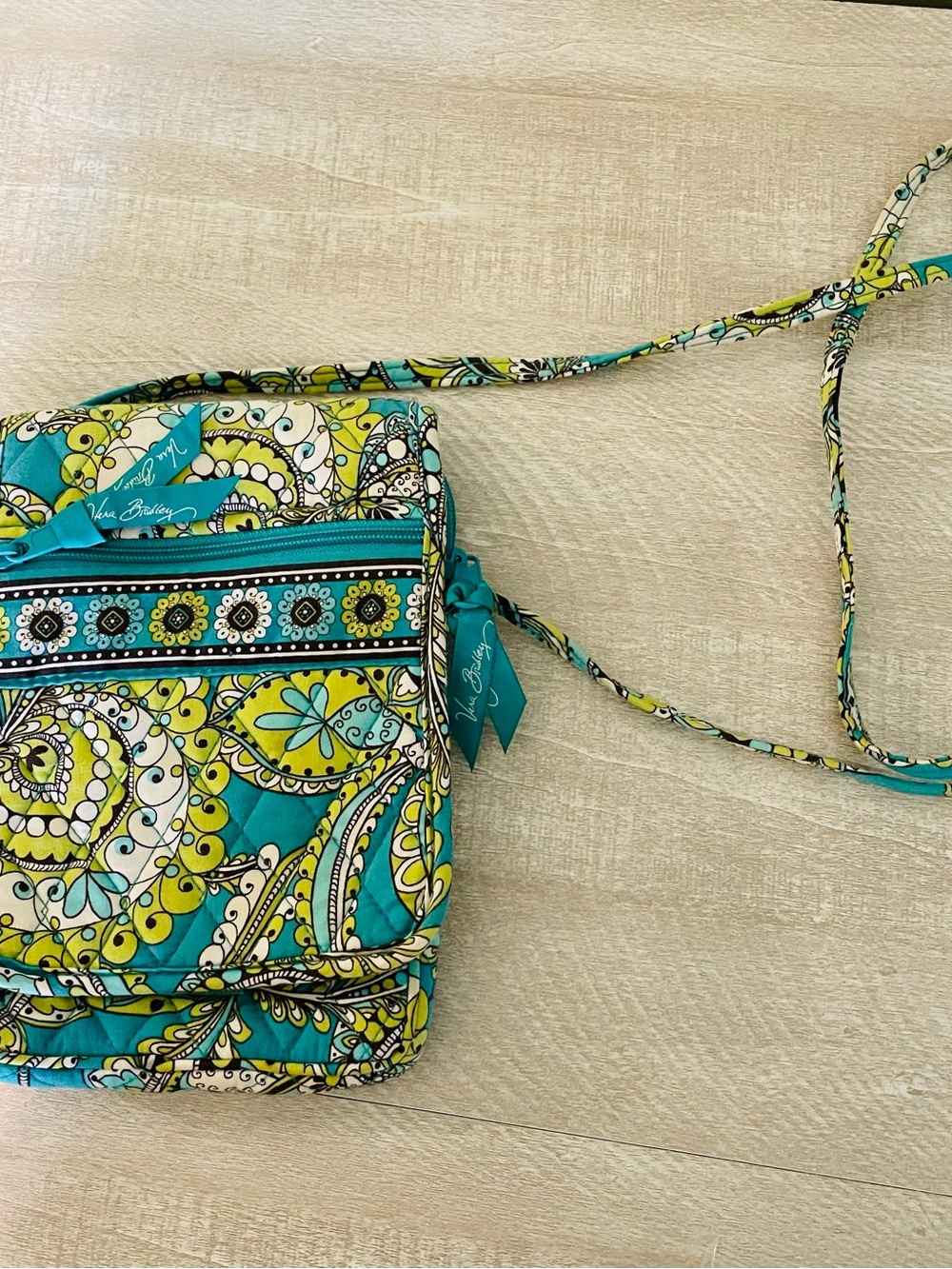 Vera Bradley Mini Hipster Crossbody Bag Peacock Paisley Retired 2007 purse hippy